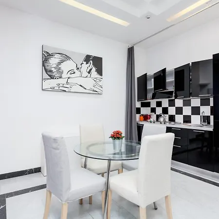 Leisure & Business In Prati San Pietro Valadier * Rom